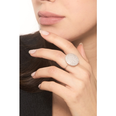 Bague ronde pavé diamants en or blanc 18 carats 