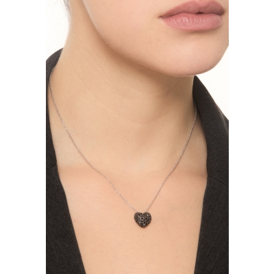 Collier en or blanc 18k pendentif cœur diamants noirs
