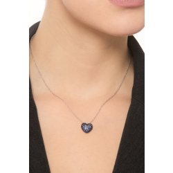 Collier en or blanc 18k avec cœur en saphirs bleus 2