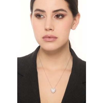 Collier en or blanc 18k avec cœur bombé en diamants 