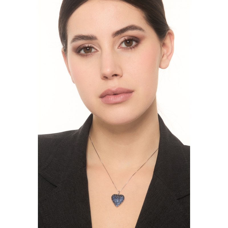 Collier saphirs bleus en or blanc 750 cœur Collier saphirs bleus en or blanc 750 cœur