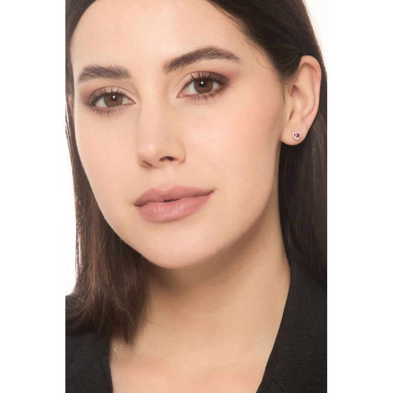 Boucles d'oreilles or blanc 18k avec rubis et entourage de diamants