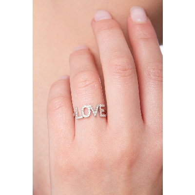 Bague personnalisée LOVE en or blanc et diamants