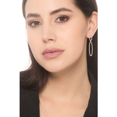 Boucles d'oreilles design avec deux ovales en or blanc 18k diamants 