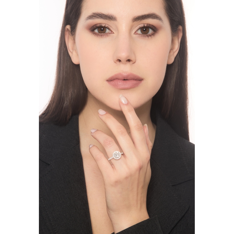 Bague solitaire avec diamant central GIA 2.00 ct en or blanc 18K Bague solitaire avec diamant central GIA 2.00 ct en or blanc 18K