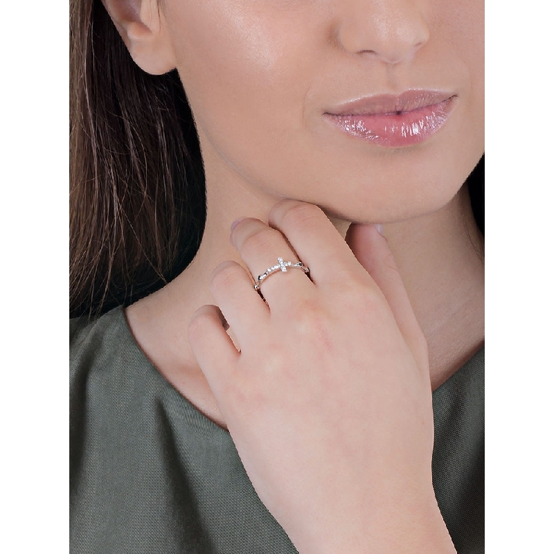 Bague en or blanc 18k croix blancs et noirs Bague en or blanc 18k croix blancs et noirs