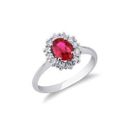Bague rubis ovale et halo de diamants en or 18k