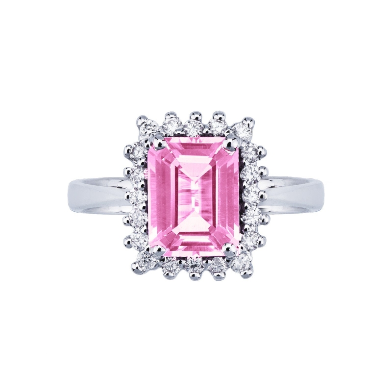 Bague en or blanc avec saphir rose et halo de diamants Bague en or blanc avec saphir rose et halo de diamants