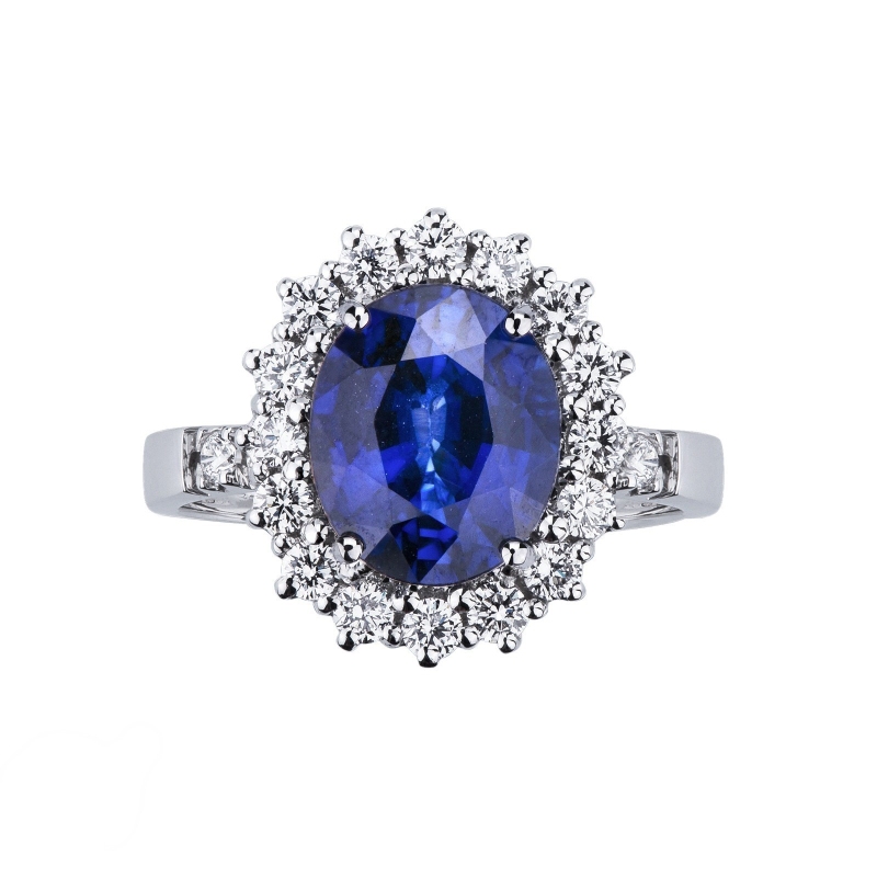 Bague or blanc avec saphir bleu et diamants Bague or blanc avec saphir bleu et diamants