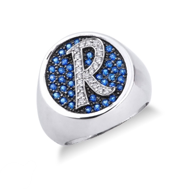 Bague pavé en or blanc 18 carats avec diamants et saphirs bleus