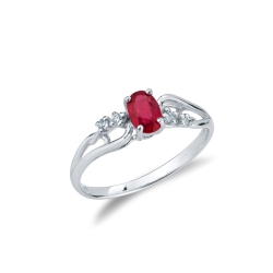 Alliance en or blanc 18k avec rubis de taille ovale et diamants