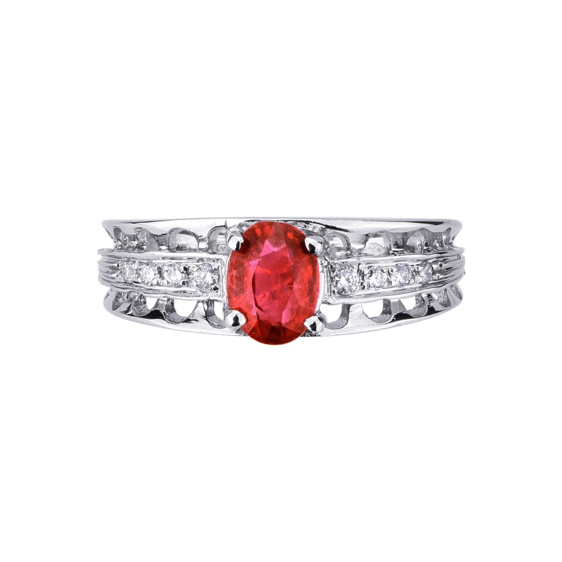 Bague en or blanc 18 carats avec un rubis et diamants Bague en or blanc 18 carats avec un rubis et diamants