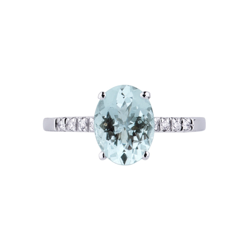 Bague en or blanc 18k avec une aquamarine  Bague en or blanc 18k avec une aquamarine