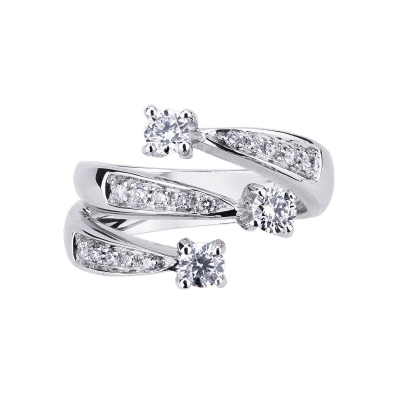 Bague trois rangs toi et moi en or blanc 750 avec diamants