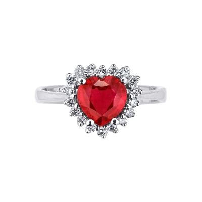 Bague en or blanc 18k avec halo de diamants et rubis en forme de coeur
