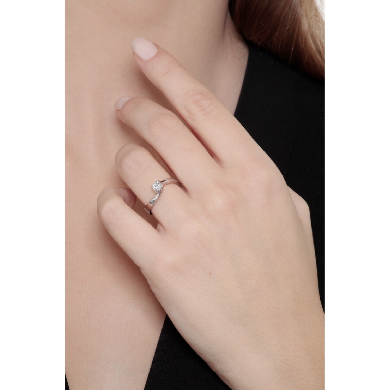 Solitaire diamant 0.30 ct en or blanc 18k Solitaire diamant 0.30 ct en or blanc 18k