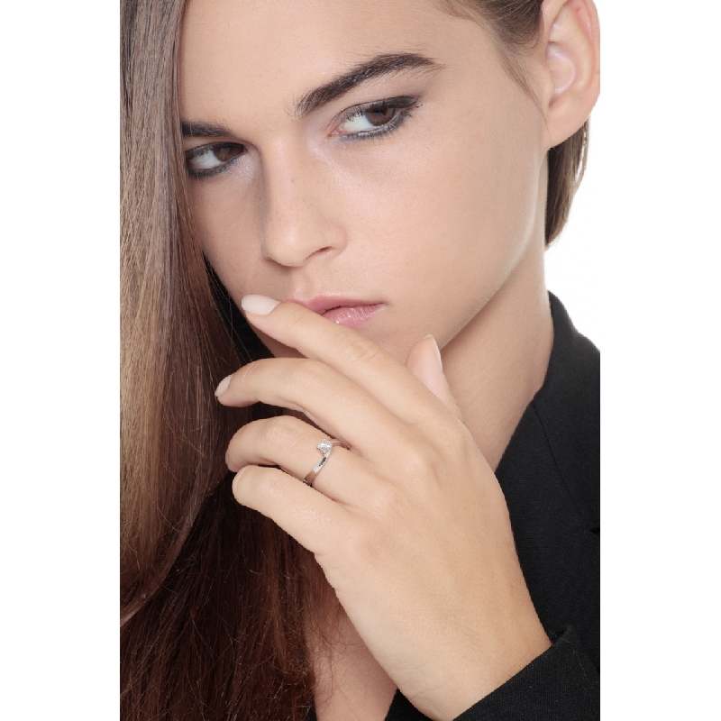 Solitaire avec diamant 0.35 ct en or blanc 18k Solitaire avec diamant 0.35 ct en or blanc 18k