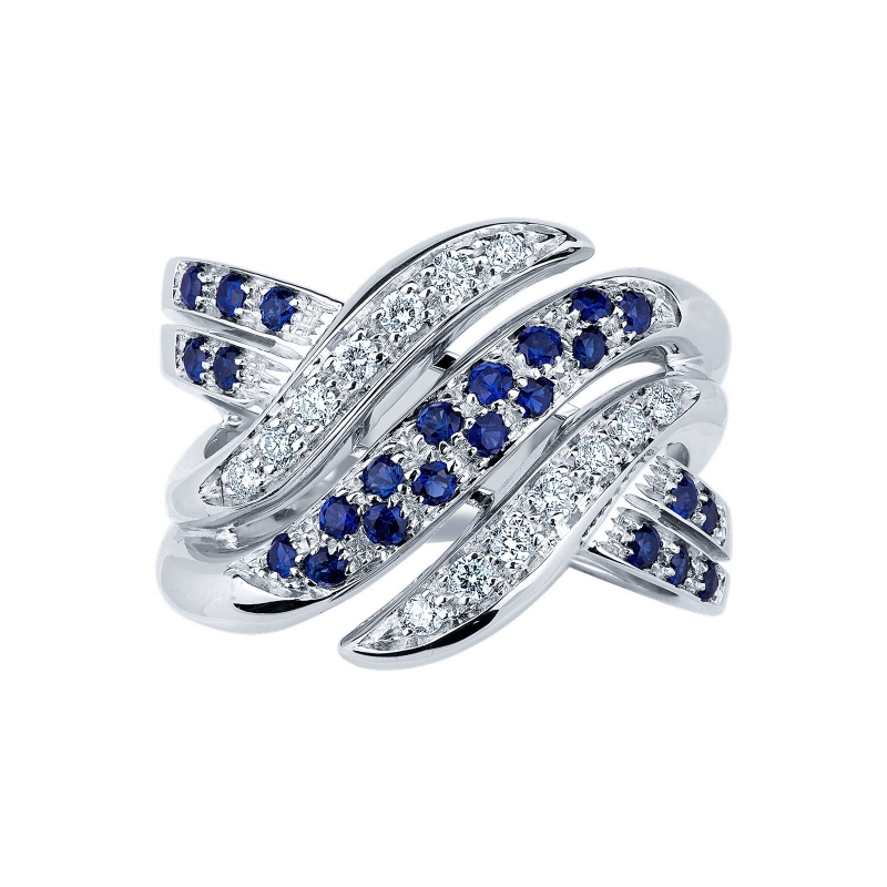 Bague en or blanc 18k ondulée avec saphirs bleus et diamants
