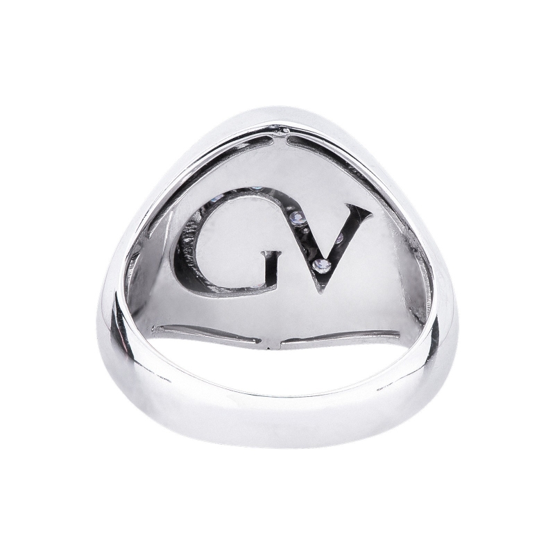 ague pavée en or avec des diamants pour doigt mignon ague pavée en or avec des diamants pour doigt mignon