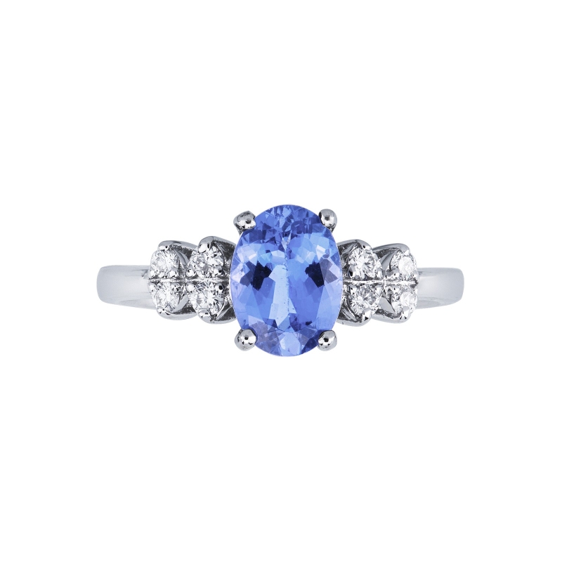 Bague en or blanc 18k avec diamants et tanzanite ovale Bague en or blanc 18k avec diamants et tanzanite ovale