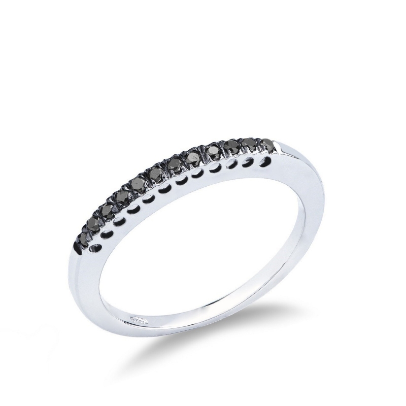 Bague alliance en or blanc 18k avec diamants noirs