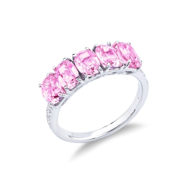 Bague en or blanc 18 carats avec diamants et saphirs roses