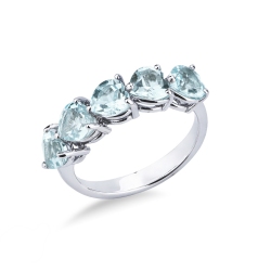 Bague en or blanc 18k avec 5 aigues-marines en forme de cœur