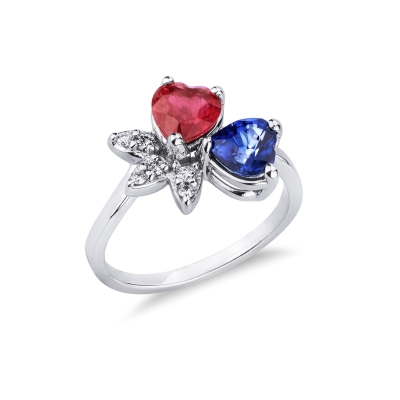 Bague en or blanc 18k avec rubis et saphir bleu cœur et diamants