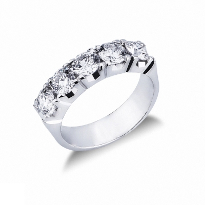 Bague en or blanc 18k avec cinq diamants 1.70 ct