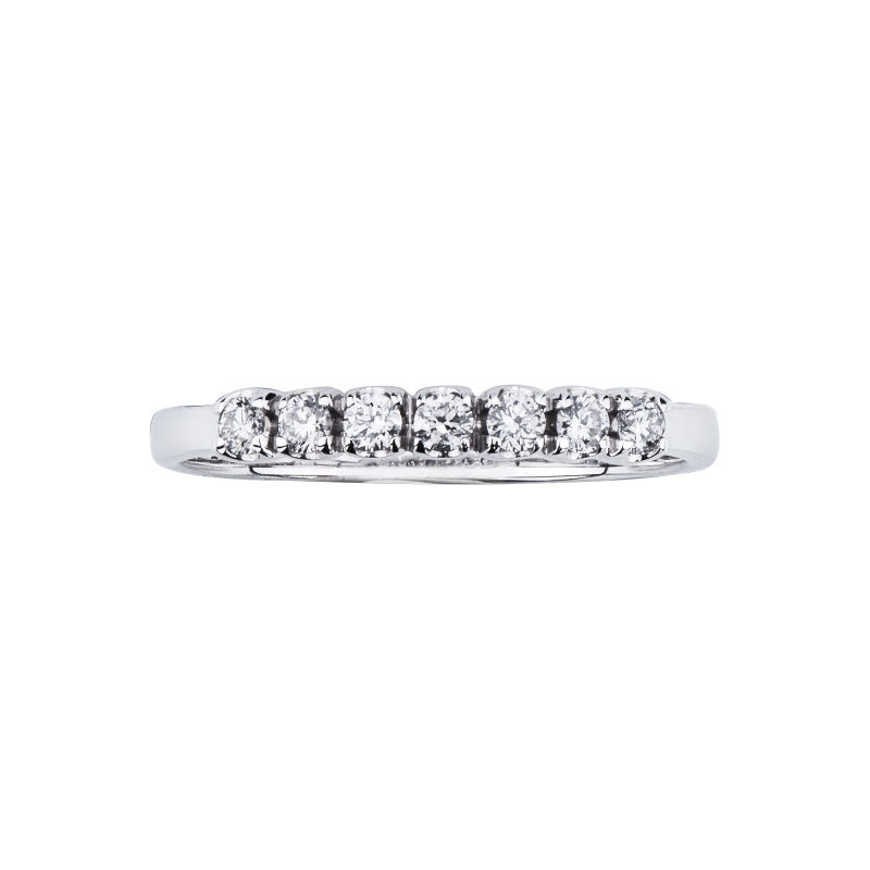 Bague demi-alliance en or blanc 18k avec sept diamants