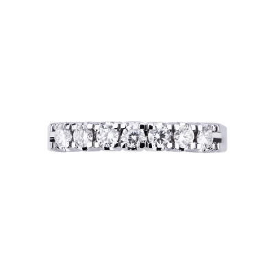 Demi alliance en or blanc 18k avec 7 diamants 0.40 ct