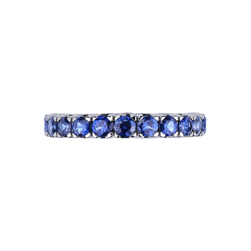 Alliance Rivière en or blanc 18k avec saphir bleu Alliance Rivière en or blanc 18k avec saphir bleu