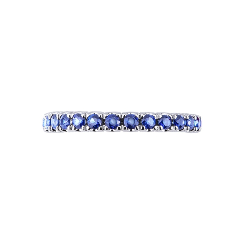 Bague d'éternité en or blanc 18k sertie de saphirs bleu Bague d'éternité en or blanc 18k sertie de saphirs bleu