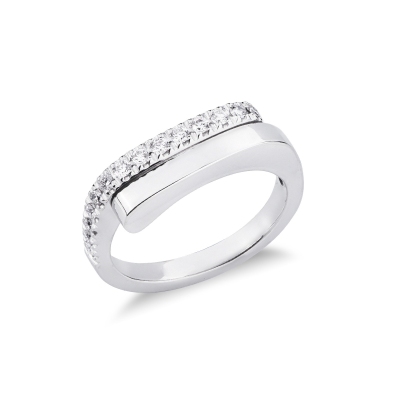 Bague contrarié design en or blanc 18k avec diamants