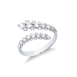 Bague contrarié design avec diamants en or blanc 18 carats