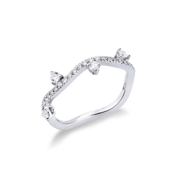 Bague femme en or blanc 18k avec design ondulé et diamants
