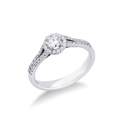Bague solitaire avec diamant central 0.30 ct 