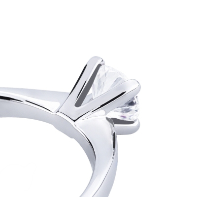 Bague Solitaire Or Blanc 18k avec Diamant Brillant