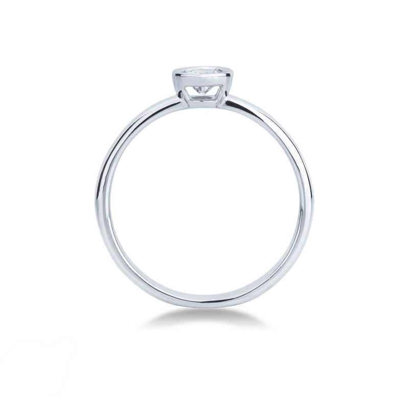 Bague solitaire avec un diamant 0.25 ct  Bague solitaire avec un diamant 0.25 ct