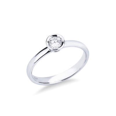 Bague solitaire avec un diamant 0.25 ct 