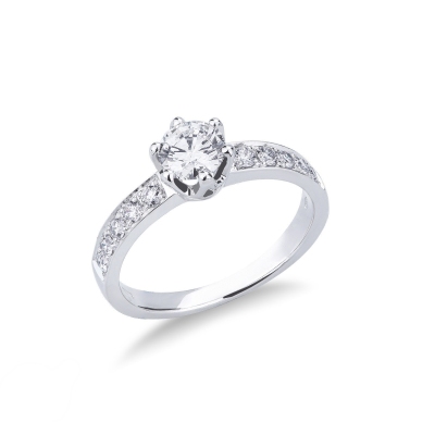 Bague solitaire en or blanc 18 carats et diamant central de 0,70 ct