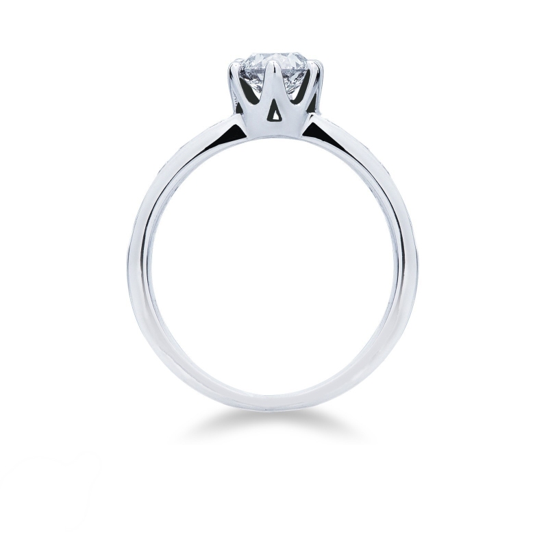 Solitaire en or blanc 18 ct avec diamant central de 0,80 ct Solitaire en or blanc 18 ct avec diamant central de 0,80 ct