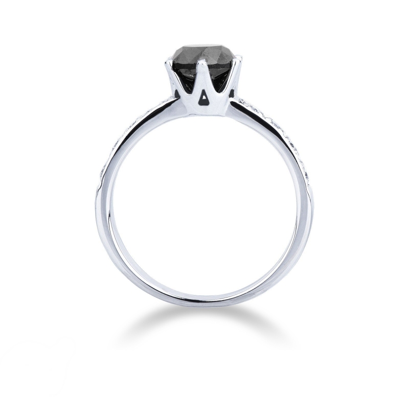 Bague solitaire en or blanc 18k et diamant noir Bague solitaire en or blanc 18k et diamant noir