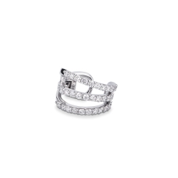 Mono boucle d’oreille en or blanc 18k avec trois rangées de diamants