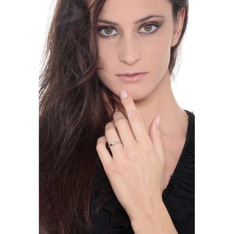 Bague de mariage or blanc 18k avec diamant 0.25 ct Bague de mariage or blanc 18k avec diamant 0.25 ct