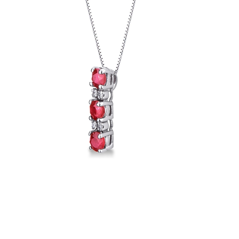 Collier en or blanc 18k trilogy en rubis et diamants Collier en or blanc 18k trilogy en rubis et diamants