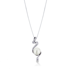 Collier en or blanc 18 carats avec pendentif de diamants et perle