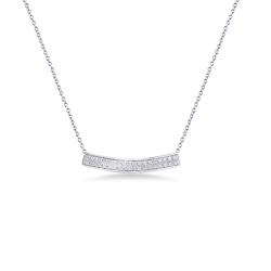 Collier en or blanc 18k avec barre en diamants