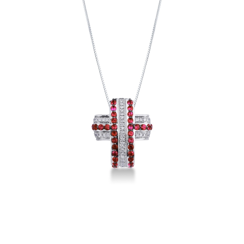 Collier en or blanc 18k avec croix bombée en diamants et rubis