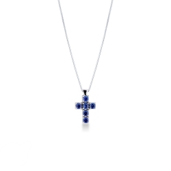 Pendentif en croix en or blanc 18 carats orné de saphirs bleus